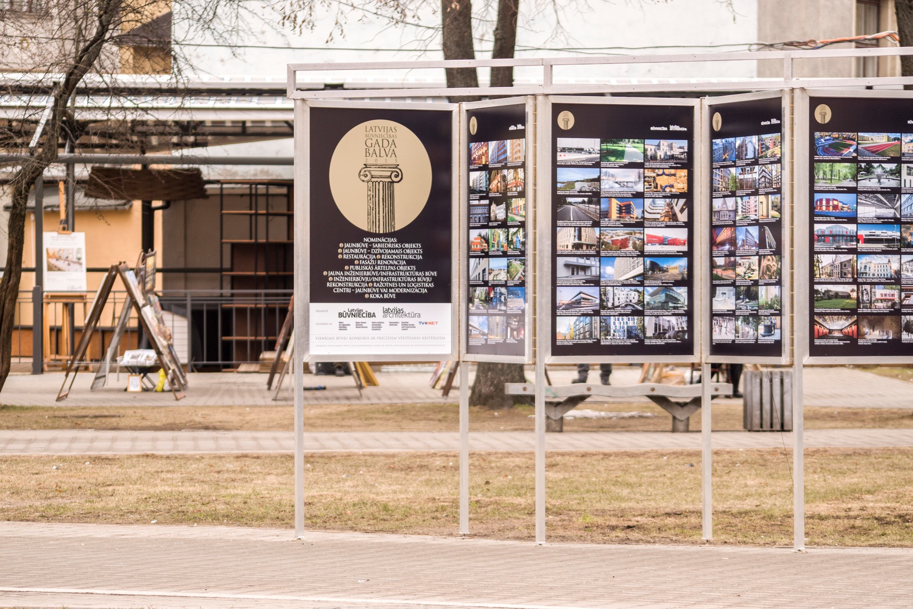 Konkursa “Latvijas Būvniecības Gada balva 2015” izstāde Līvu laukumā