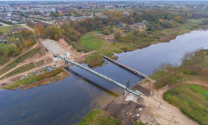 Jauna inženierbūve. Gājēju tilta pār Mūsas upi, Bauska-Bērzkalni, Īslīces pagasts. 