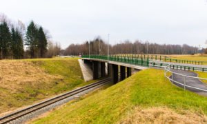 Ceļu pārvads pār dzelzceļu autoceļā A2 Rīga – Sigulda – Igaunijas robeža km 63.70, jaunbūve. Pasūtītājs VAS LVC. Projekts Ģirts Šķupelis, «Projekts 3». Būvnieks «Tilts», projekta vadītājs Artjoms Gridņevs. Būvuzraudzība «Firma L4», Juris Rozīte.