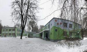 Fasāžu atjaunošana. Mežrozīte Rododendru iela 6, Rīga. Pasūtītājs RDĪD, būvnieks LC BŪVE, būvuzraugs Rīgas Serviss, fasādes māksliniece Sandra Strēle. 