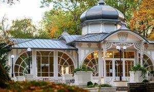 Parka paviljons, Miķeļa Valtera iela 3, Liepāja, pasūtītājs un būvnieks UPTK, Zigurds Kirhners, Sandis Kirhners.