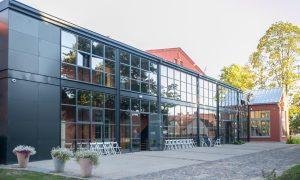 Adatu fabrikas pārbūve Kuldīgā. Pasūtītājs Kuldīgas novada pašvaldība, projekts Zaigas Gailes birojs, būvnieks PS Ostas celtnieks-Torensberg, būvuzraugs Būves un Būvsistēmas.