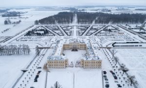 Rundāles pils jumta pārbūve. Pasūtītājs Rundāles pils muzejs, projekts CMB, būvnieks Būvuzņēmums Restaurators, būvuzraugs Forma 2.