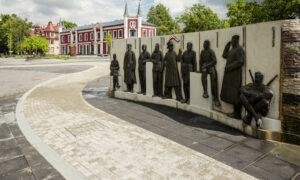 Neatkarības laukums Ogrē