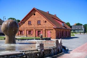 Ostas ielas promenāde Ventspilī