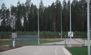 Industriāla būve. Valmieras industriālais parks un dzelzceļa infrastruktūra. Pasūtītājs Valmieras novada pa&scaron;valdība. Projektētāji Kvites, Rail Balt. Būvnieks VIP ACB&R, ACB8. Būvuzraugi RS Būvnieks, Isliena.