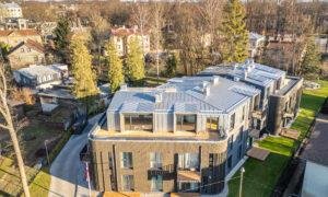 Jauns dzīvojamo ēku komplekss Domesnes Rezidence Kolkasraga iela 12, Rīga. Pasūtītājs Tepat Grupa, Projekts C. Projektētājs Palast Architekts. Būvnieks Hovers.