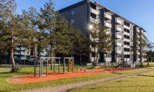 Jauna daudzdzīvokļu ēka Kaivas ielā 48, Rīga. Pasūtītājs, būvnieks YIT LATVIJA. Projektētājs CORE projekts.