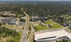 Jauna inženierbūve. Krustojuma izbūve K.Ulmaņa gatvē, Upesgrīvas un Lielirbes satiksmes mezgls. Pasūtītāji Vastint Latvia, DEPO DIY, Rīgas pa&scaron;valdība. Projektētājs BRD Projekts. Būvnieks Vianova. Būvuzraugs BALTIC CONSTRUCTION CONSULTANCY.