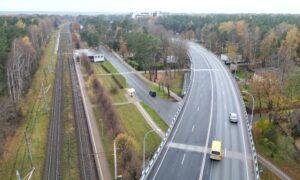 Inženierbūve &ndash; pārbūve. Dzintaru dzelzceļa pārvada pārbūve Jūrmalā. Pasūtītājs Jūrmalas valstspilsētas administrācija. Projektētājs 3C. Būvnieks PA RTBB biedri (Rīgas tilti, Baltijas Būve). Būvuzraugs Firma L4.