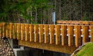 Jauna inženierbūve Pedeles tilta un Pedeles upes ceļ&scaron; Valkas novadā, Ērģemes pagastā. Pasūtītājs Latvijas valsts meži. Projektētājs VERTEX PROJEKTI. Būvnieks Pamatceļ&scaron;. Būvuzraugs TV2.