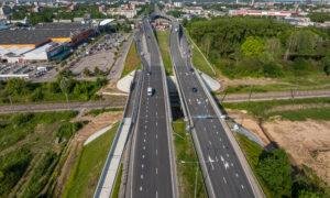 Inženierbūve &ndash; pārbūve. Ceļa Viļņa &ndash; Kauņa &ndash; Klaipēda rekonstrukcija. Pasūtītājs Via Lietuva. Projektētājs Kelprojektas. Būvnieks LNK Industries. Būvuzraugs UAB Telekonta.