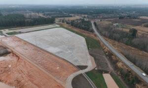 Jauna inženierbūve. Valmieras industriālais parks. Pasūtītājs Valmieras novada pa&scaron;valdība. Projektētājs KVITES. Būvnieks PA VIP ACB&R (A.C.B. un ACBR). Būvuzraugs RS Būvnieks.