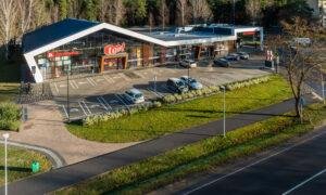 Pārbūve. Ēkas pārbūve par t/c. Pasūtītājs MĀRKSMENS. Projektētājs Juris Lipsnis. Būvnieks EKOTEH BŪVE. Būvuzraugs BLV ADVISORY GROUP.