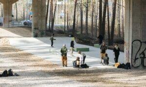 Skeitparku kultūras telpa zem Gustava Zemgala gatves pārvada, Rīga. Pasūtītājs Latvijas Skeitbordistu Kolektīvs. Projektētājs un būvnieks City Playgrounds. Būvuzraugs Rīgas pa&scaron;valdības Ārtelpas un mobilitātes departaments.